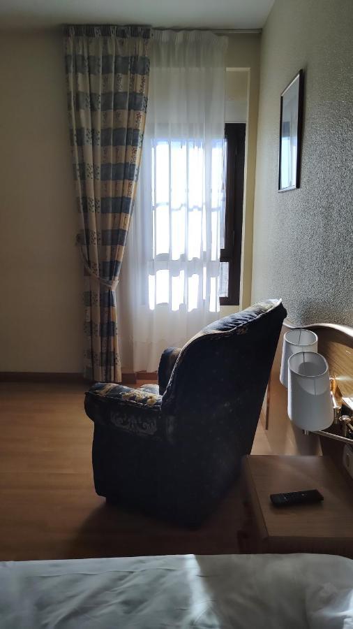 Hotel Ria De Vigo "Tierra De Campos" Becilla de Valderaduey Exteriör bild